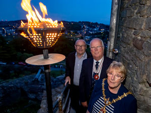 Supporting image for story: Jubilee beacons light up the skies across the region