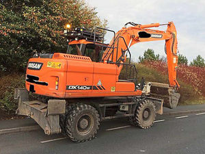 Supporting image for story: 14-ton digger driver suspected of using phone at controls