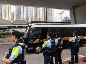 Supporting image for story: Two British judges resign from Hong Kong’s top court