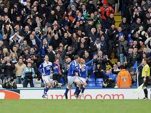 Supporting image for story: Pictures of all the match action