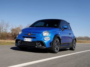 Supporting image for story: Abarth 695 Tributo 131 Rally pays tributes to firm’s racing history