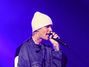 Supporting image for story: Justin Bieber films impromptu music video in Dundee bar