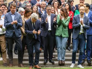 Supporting image for story: France’s leftist alliance leaders vow to ‘extinguish the flame’ of far right