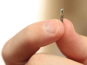 Supporting image for story: US tech company offers staff microchip they can use to open doors and buy snacks