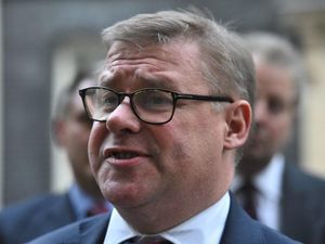 Supporting image for story: Tory eurosceptic Mark Francois calls for vote of confidence in Theresa May