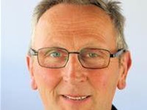 Supporting image for story: Festive fun continues in Llanfyllin