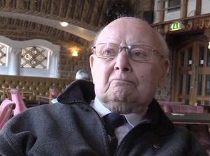 Supporting image for story: Tributes paid to ‘gentleman’ D-Day veteran after death aged 97