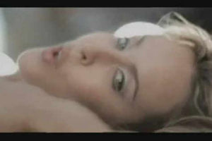 Supporting image for story: Kylie loses to Dizzee over battle for number 1