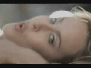 Supporting image for story: Kylie loses to Dizzee over battle for number 1