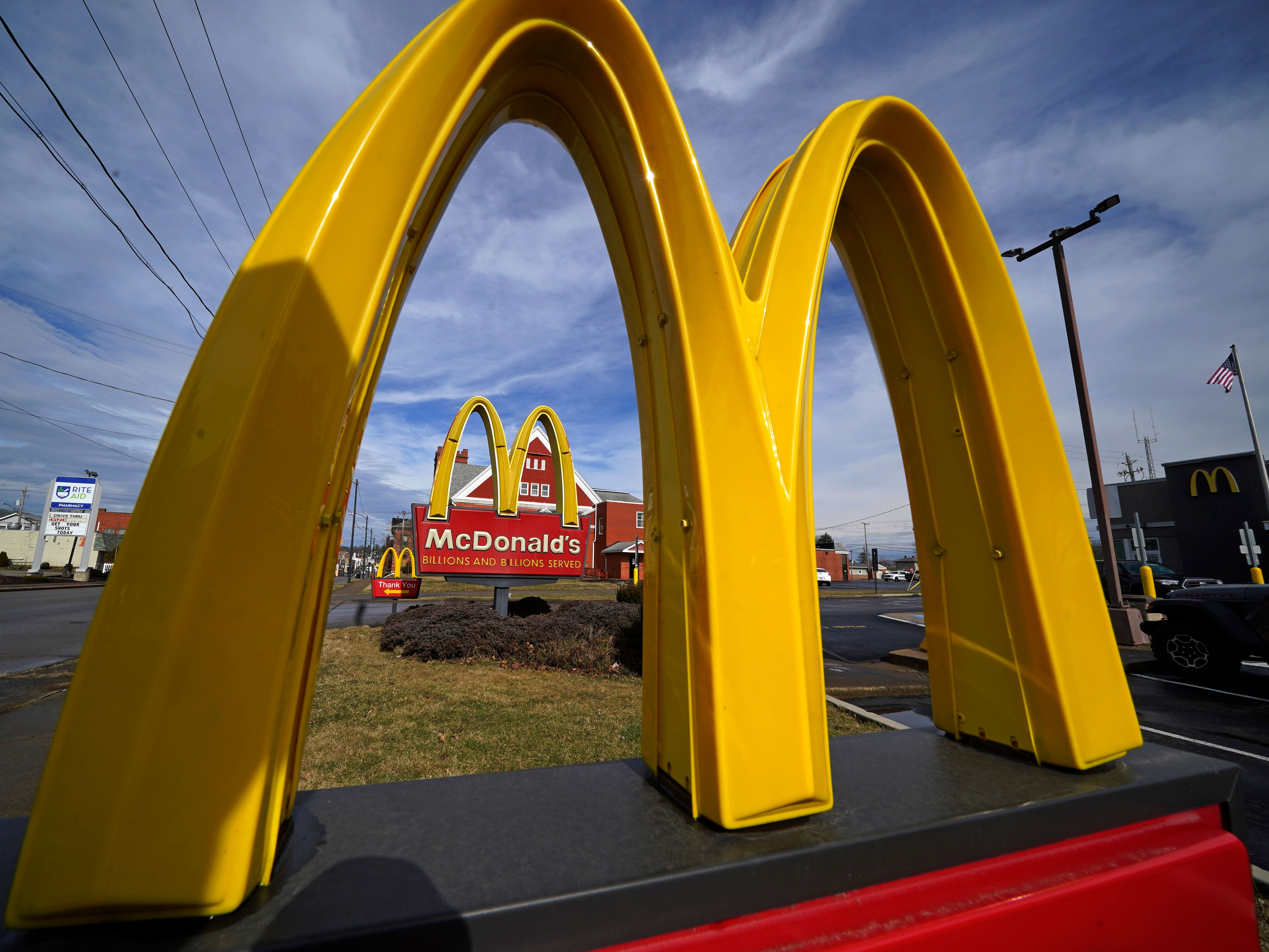 McDonald’s restaurant signs in Ohio