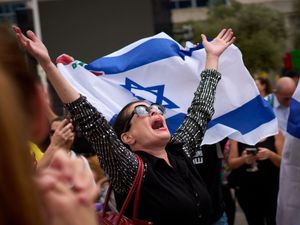 Supporting image for story: Families of Israeli hostages erupt into joy as freedom nears for captives