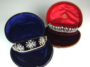 Supporting image for story: If bling is your thing for Christmas auction house has some ideas - but it will cost you