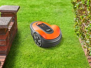 The Flymo Easilife Go 400 can cope with lawns up to 400m2