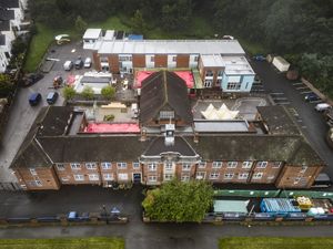 Supporting image for story: More schools could be told to close classrooms over collapse-risk concrete