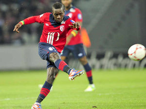 Supporting image for story: Lille's Idrissa Gueye flies in for Villa talks