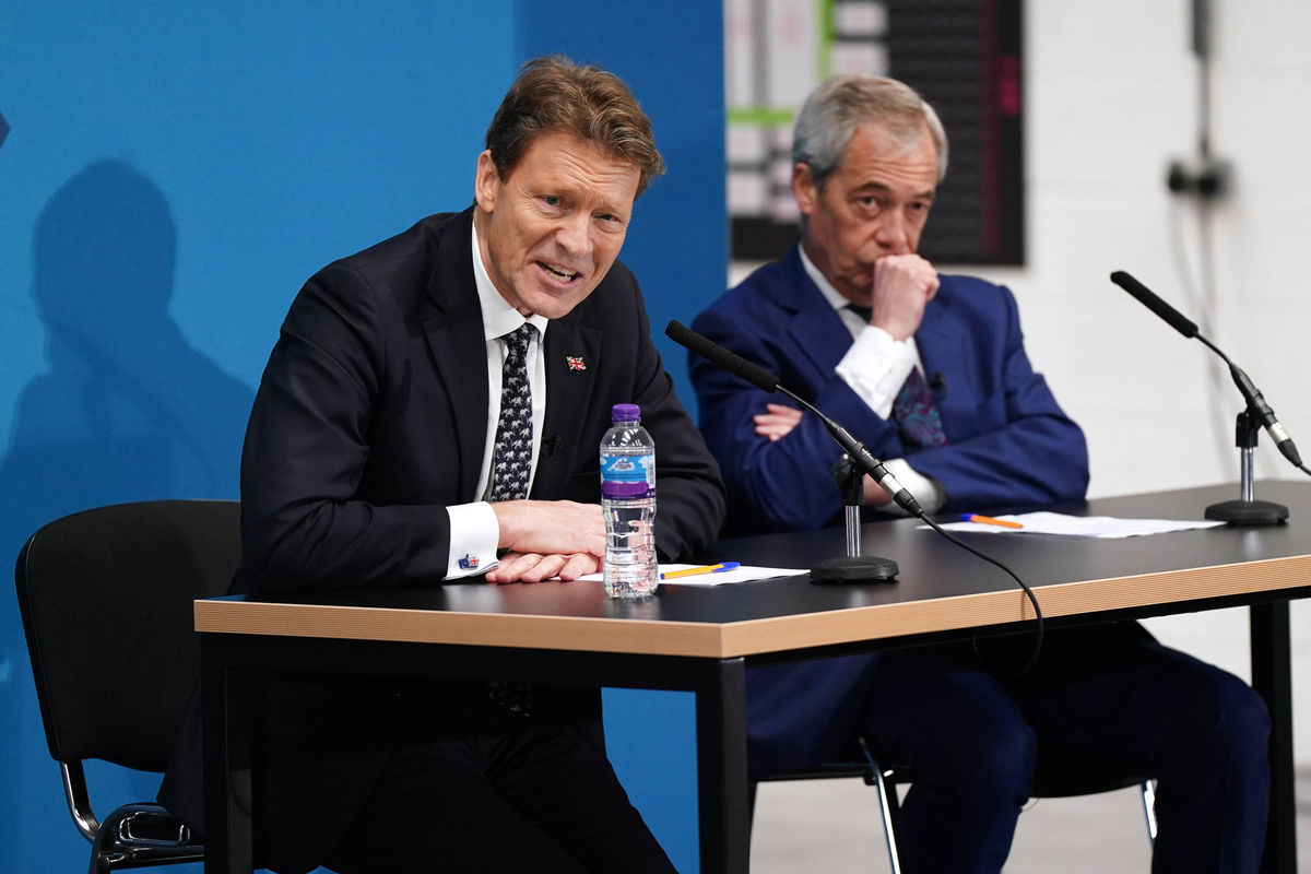 Nigel Farage visits Dudley as Richard Tice pledges to end net zero &lsquo;madness&rsquo; to reindustrialise Britain