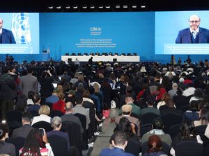 Supporting image for story: Nations meet as part of final bid to address global plastic crisis