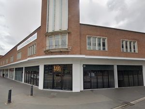 Supporting image for story: Wolverhampton private hire venue keeps licence after fight at unauthorised party