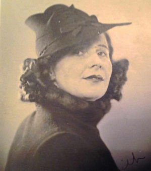 Eileen Pinches fled to America in 1945 leaving her son