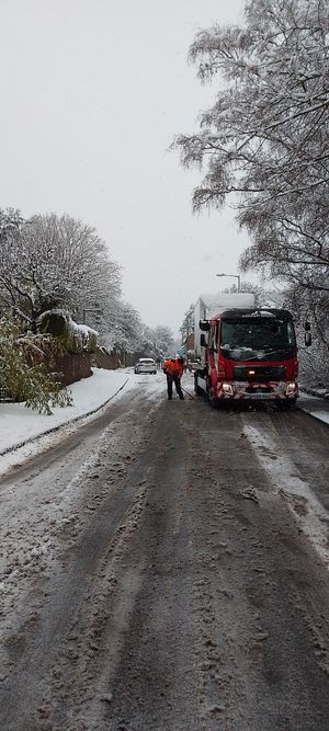 Disrpution on the Madeley Bank on Thursday, with vehicles getting stuck