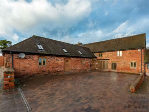 Knowle Bank Barn in Shifnal. Picture: Rightmove and Berriman Eaton. 