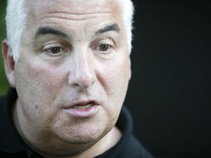 Supporting image for story: Mitch Winehouse ‘a bully’ who knew about ownership of auction items, court told