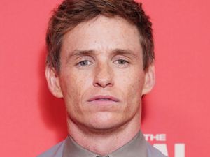Supporting image for story: Eddie Redmayne feeling ‘such pride’ as Cabaret marks 1,500th show in London