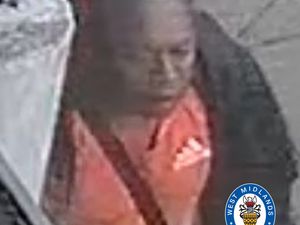 Supporting image for story: Can you identify this man? Police want to speak to him after attempted theft in Birmingham