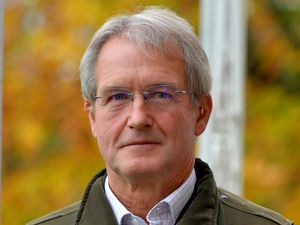 Supporting image for story: Owen Paterson faces Commons suspension for breaking lobbying rules