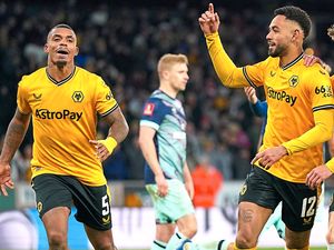Supporting image for story: Brighton v Wolves: Gary O'Neil's men head to the coast – with fans dreaming of Europe again