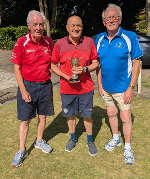 Sunshine smiles from over-75 finalists Brian Williams and (right) winner Pete Driver, seen with organiser Rob Renke