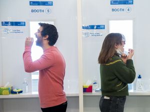 Supporting image for story: Major study could cut isolation requirement with rapid Covid tests