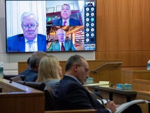 Supporting image for story: Judge rejects trial relocation application by former Trump staffer Mark Meadows