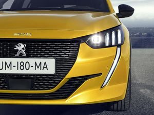 Supporting image for story: Peugeot stockpiling cars in case of no deal Brexit