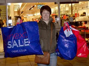 Supporting image for story: Boxing Day sales: Bargain hunters in Shropshire queue up from 4am for annual shopping spree - pictures