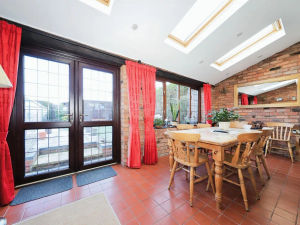 Supporting image for story: The stunning country cottage in South Staffordshire that offers house hunters a 'unique opportunity' to own such a charming property