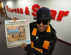 In 2018 Tito Jackson catches up with the news during his visit at the Express and Star's Queen Street building