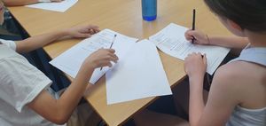 The curriculum works along written exercises and opportunities to speak in Romanian