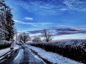 Supporting image for story: Shropshire weather: Snow warnings in place for West Midlands