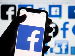 Supporting image for story: Facebook co-founder calls for company to be broken up