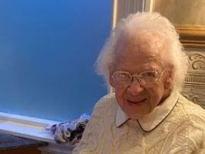 Supporting image for story: Former Walsall World War Two nurse celebrates 100th birthday surrounded by two dozen relatives