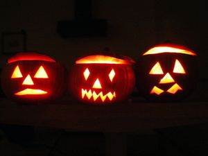 Supporting image for story: Italian regional governor slams Halloween revellers as Covid-19 cases surge