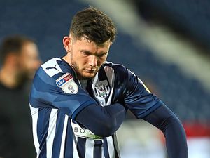 Supporting image for story: Slaven Bilic prescribes hard work for misfiring Albion forward Oli Burke
