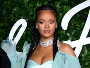 Supporting image for story: Forbes magazine says Rihanna is officially a billionaire