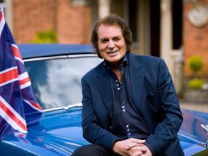Supporting image for story: Engelbert Humperdinck cancels UK tour over health concerns
