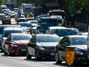 Supporting image for story: How to drive safely in hot weather