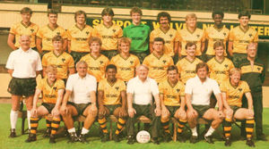 Neville Hamilton with his Wolves team mates