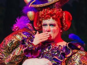 Supporting image for story: Special treat as panto favourite Brad Fitt makes 500th appearance at Shrewsbury's Theatre Severn