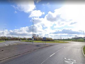 Supporting image for story: Fire crews called to late-night car crash at roundabout on A5