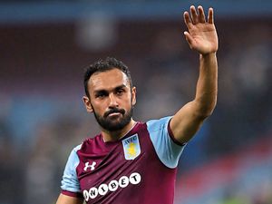 Supporting image for story: Steve Bruce names Wembley starting XI as he looks to rein in Aston Villa ahead of play-off final